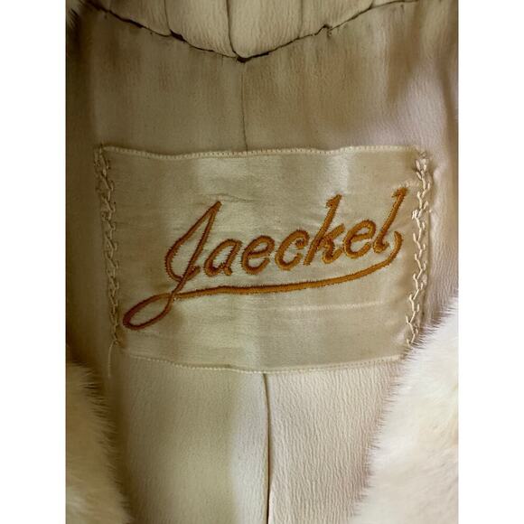 Jaeckel medium vintage blonde mink stroller with small collar. Exquisite - Picture 2 of 13